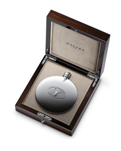 Sporran Flask Stainless Detail